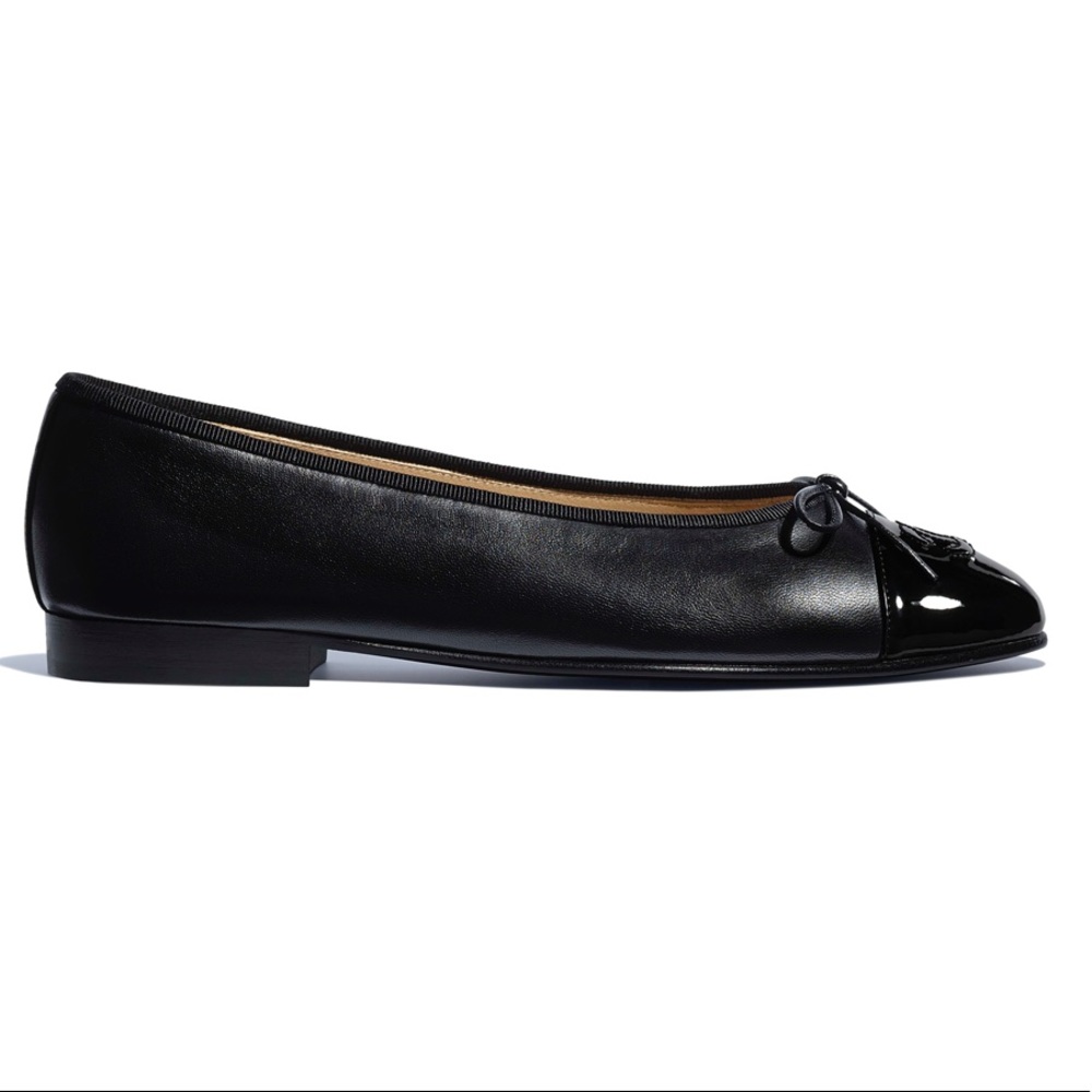 Chanel Lambskin & Patent Calfskin Ballerina Flats - Picture 2 of 8